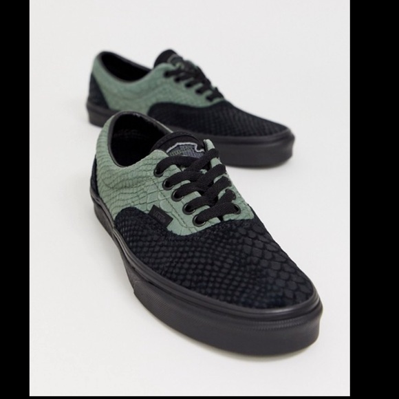 Vans x Harry Potter Era Slytherin Skate Sneakers - Picture 4 of 6